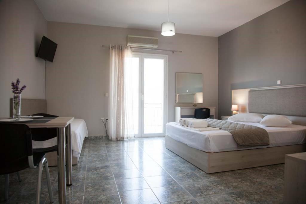 Nikoleta'S Studios Argostoli  Buitenkant foto